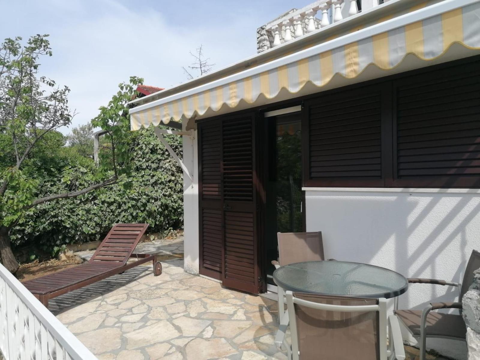 Apartments Villa Julia Trogir Exterior photo
