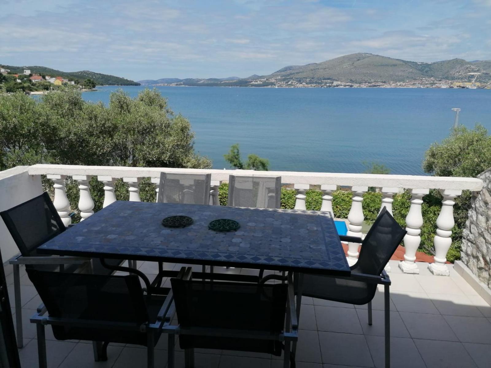 Apartments Villa Julia Trogir Exterior photo