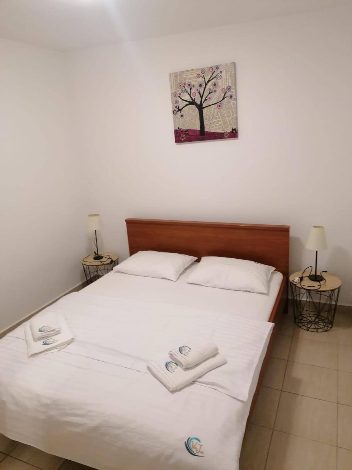 Apartments Villa Julia Trogir Exterior photo