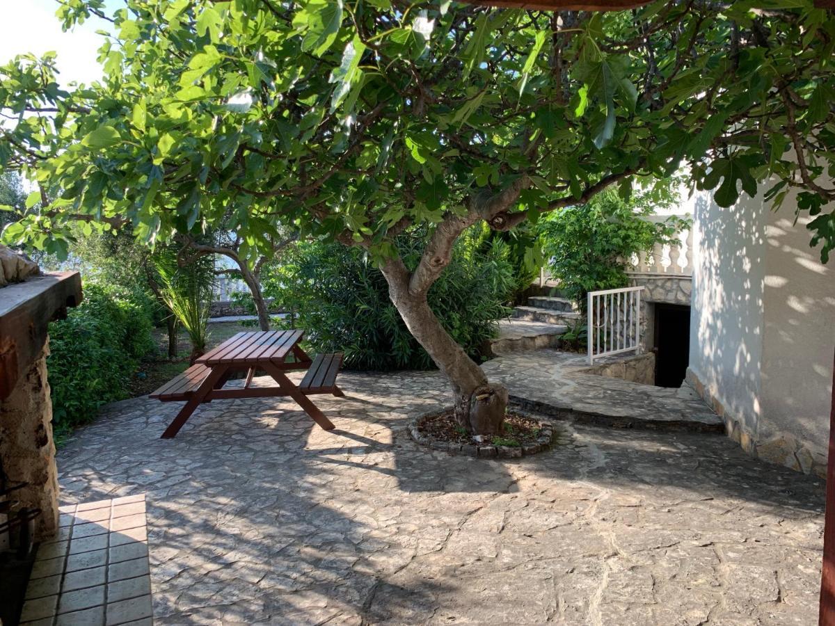 Apartments Villa Julia Trogir Exterior photo